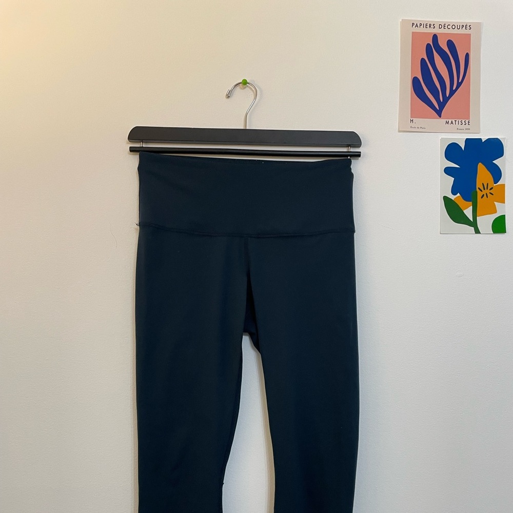 Navy 3/4 Leggings
